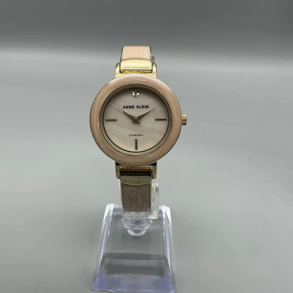 Anne Klein see photos